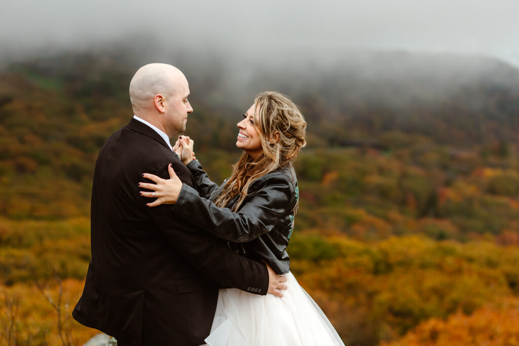 fall elopement in shenandoah national park