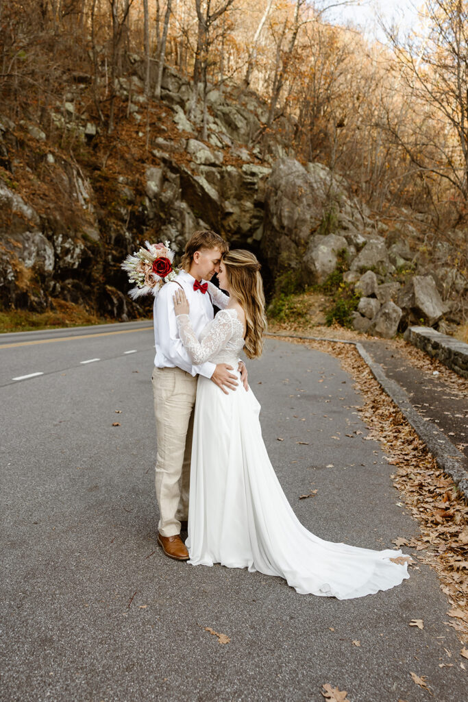 fall elopement in shenandoah national park