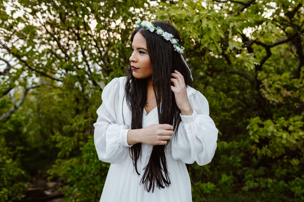 bride getting ready for her shenandoah elopement