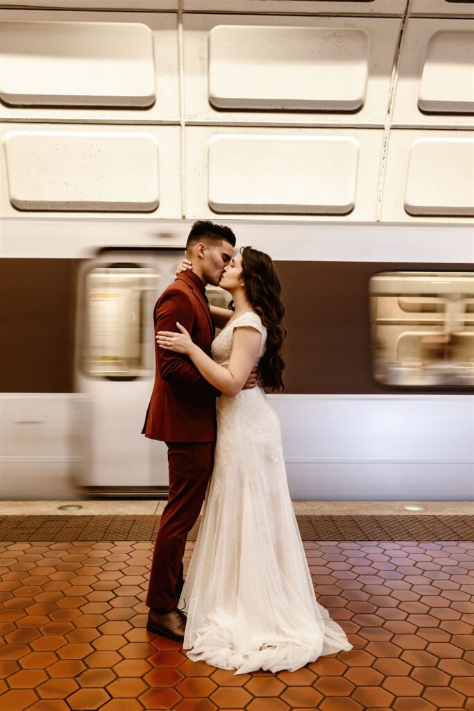 creative elopement photos in Washington DC