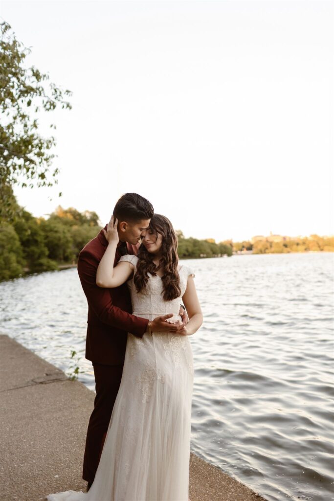 the wedding couple at the Tidal Basin