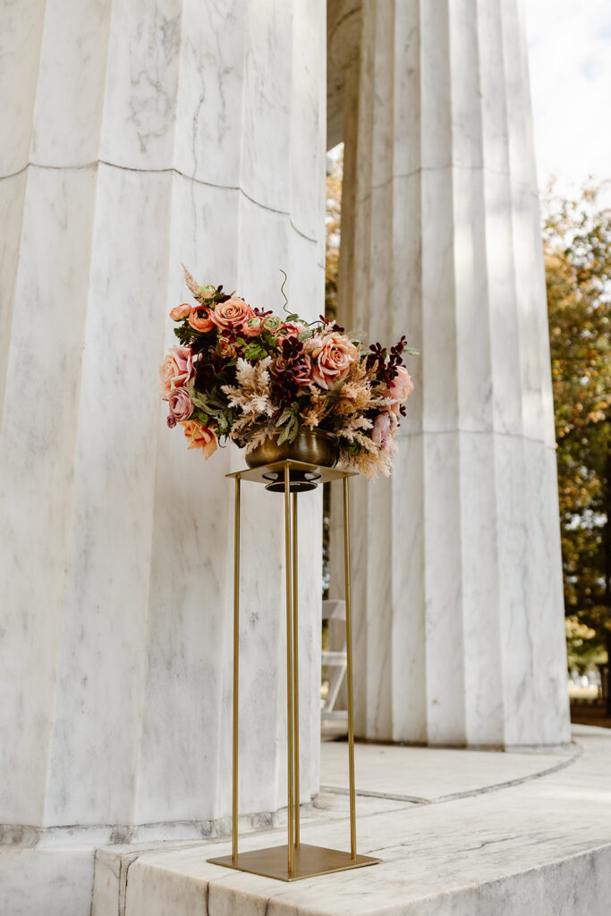the floral wedding decor for the Washington DC elopement at the DC Memorial