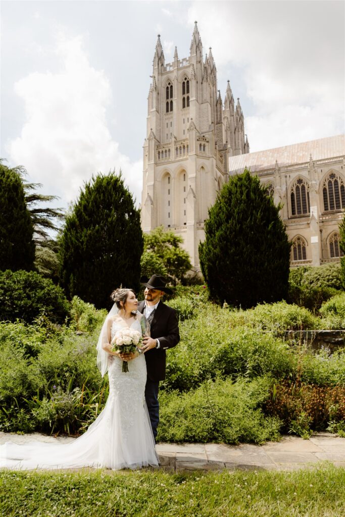 wedding couple posing in the courtyard in Washington DC