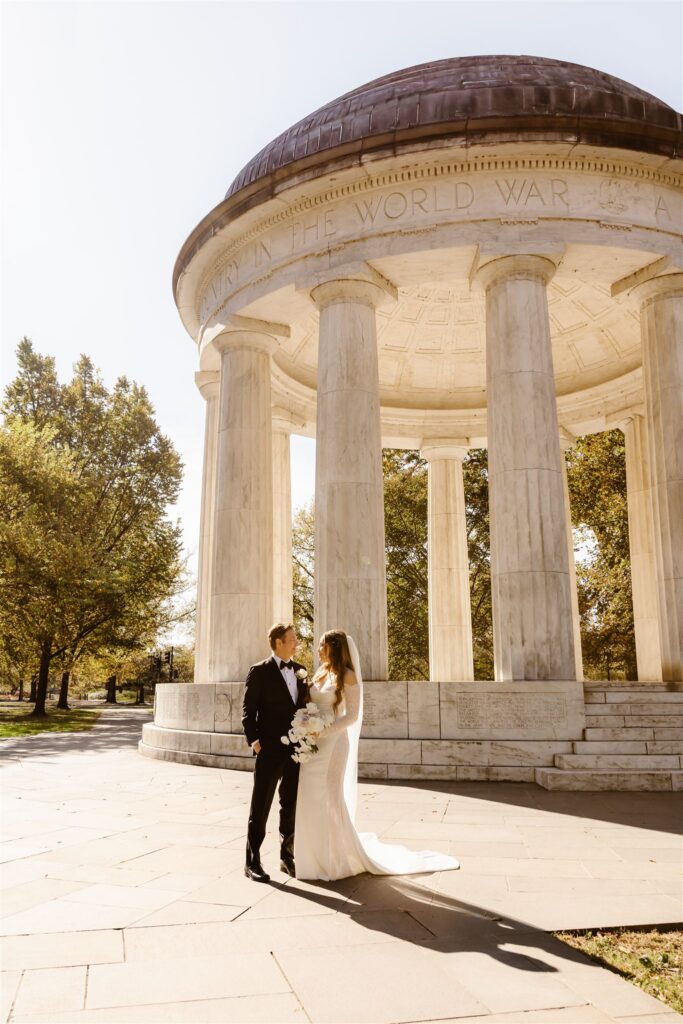 bride and groom at the dc war memorial