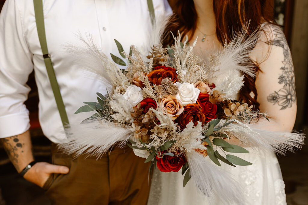 the wedding florals for the September wedding in Virginia