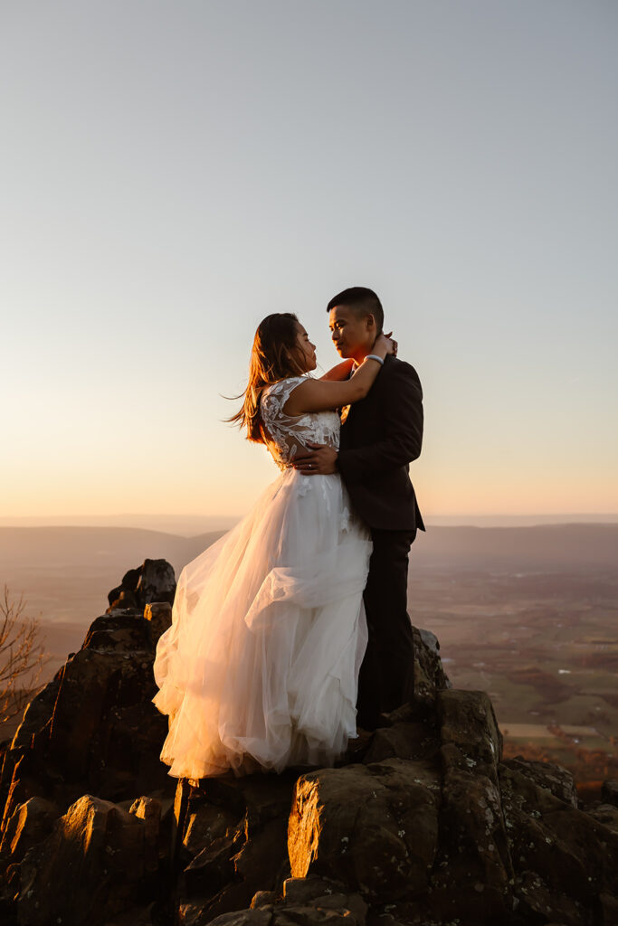 sunset wedding photos at Shenandoah National Park 
