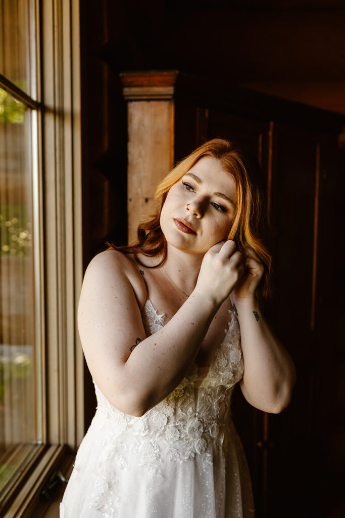 bridal getting ready photos for the Shenandoah National Park photos