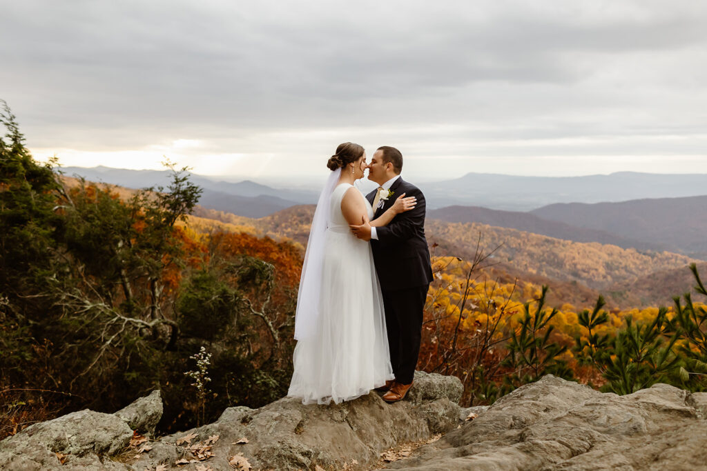 Shenandoah National Park wedding in the leaves