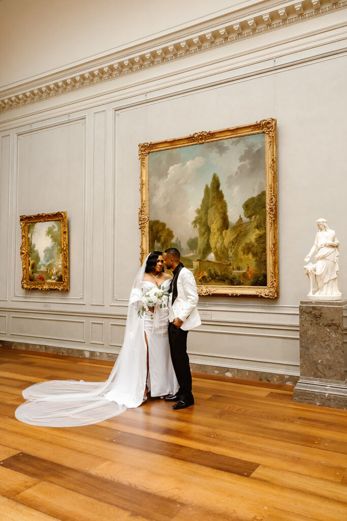 the wedding couple at the National Gallery of Art