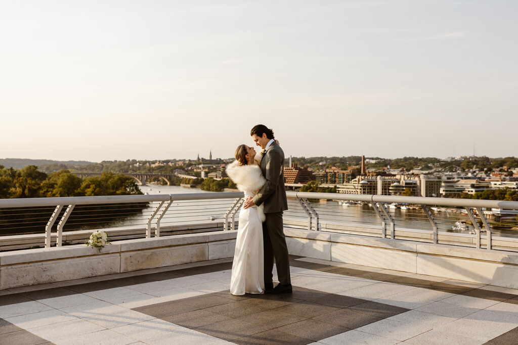 wedding couple eloping in Washington DC