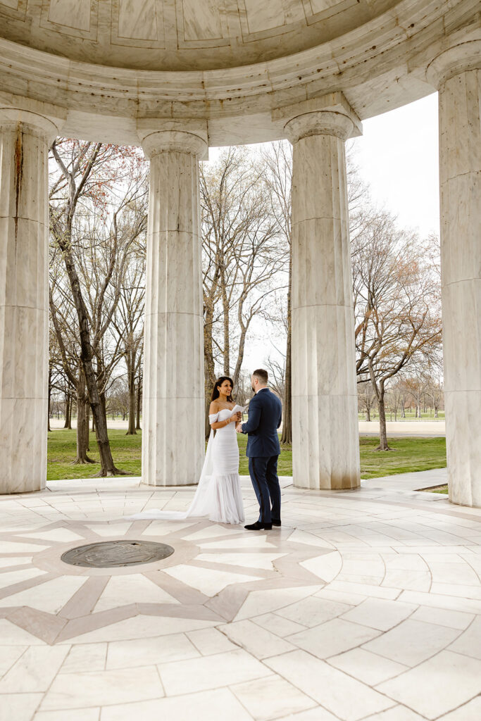 wedding couple eloping at the DC War Memorial