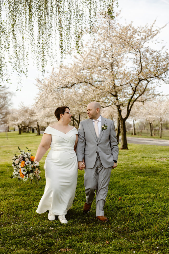 cherry blossom wedding photos in washington dc