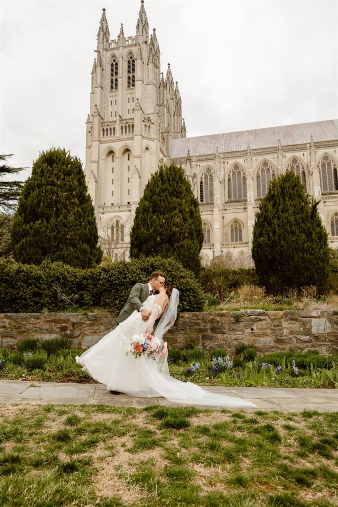 romantic moments in washington dc during a full day elopement