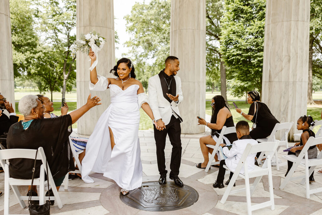 dc war memorial elopement ceremony with family