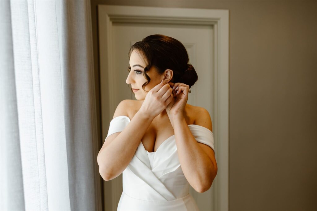 bride getting ready at st regis hotel in washington dc