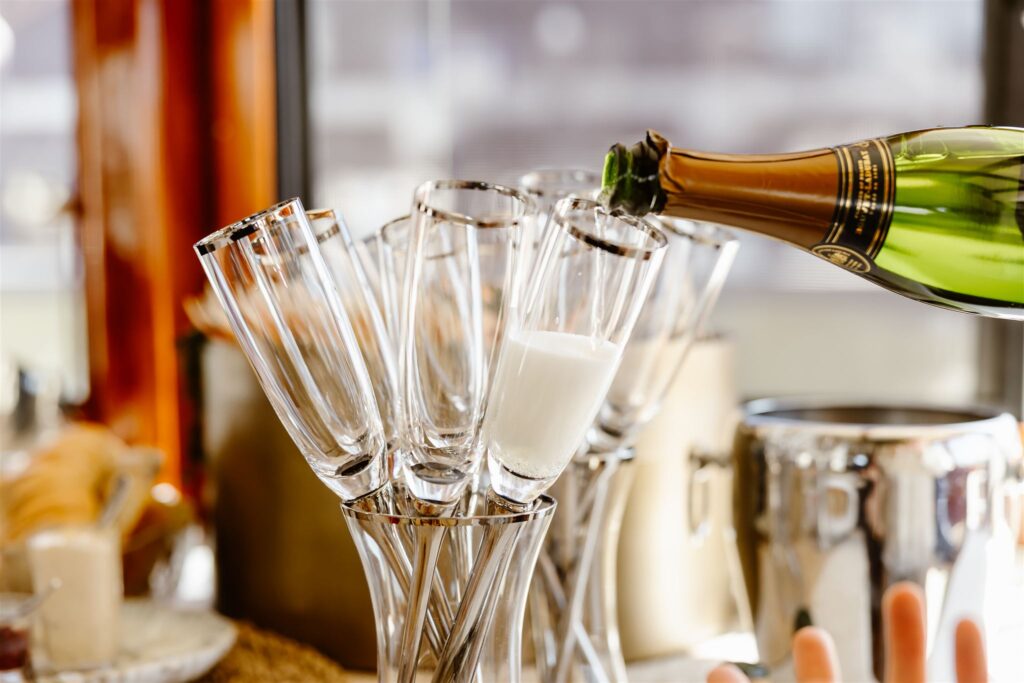 champagne glasses