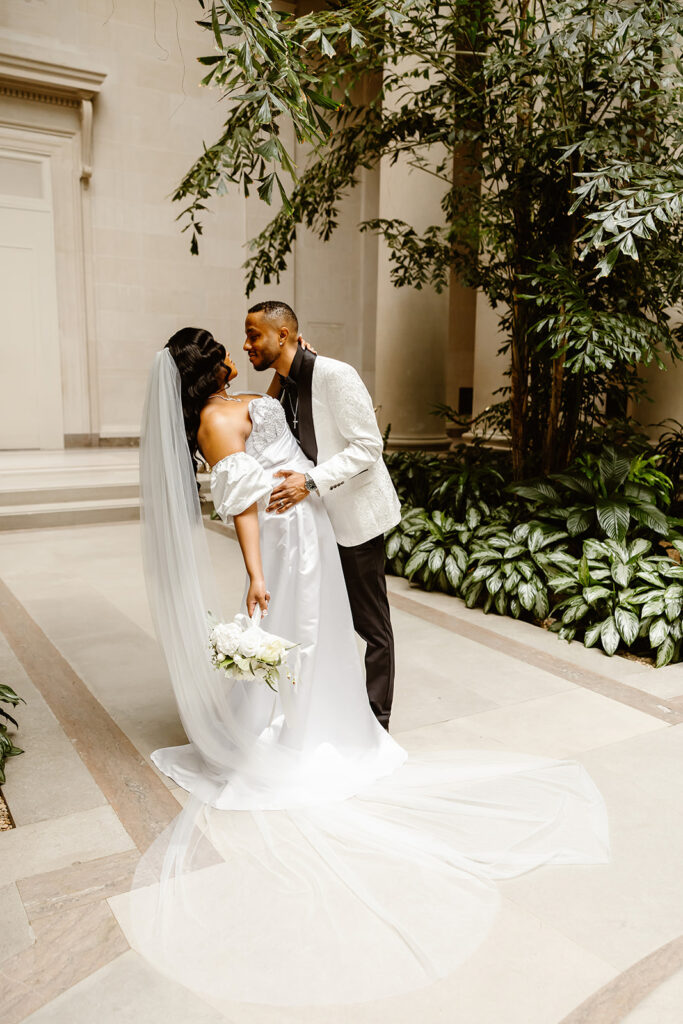 beautiful last minute elopement at the national gallery of art in washington dc