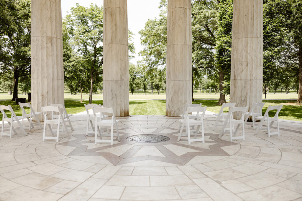 last minute elopement ceremony at dc war memorial