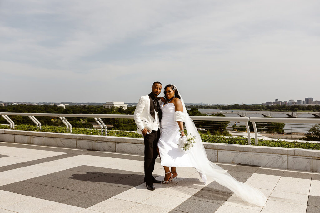 bride and groom portraits at the rooftop of the kennedy center