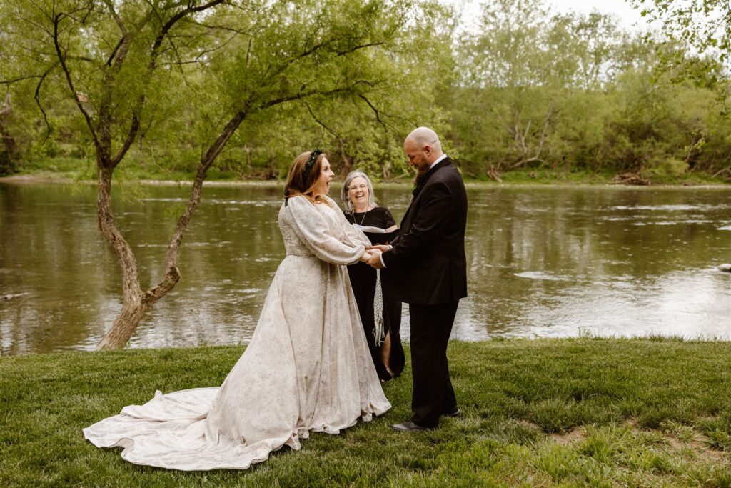 outdoor elopement ceremony at the shenandoah river