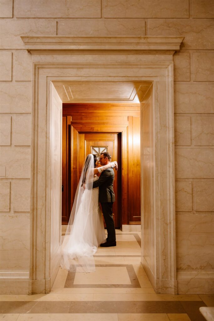 bride and groom at the national gallery of art