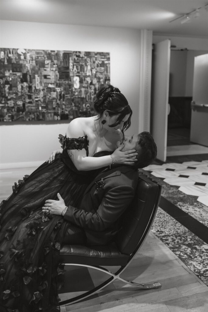gothic elopement bride and groom at the national portrait gallery 