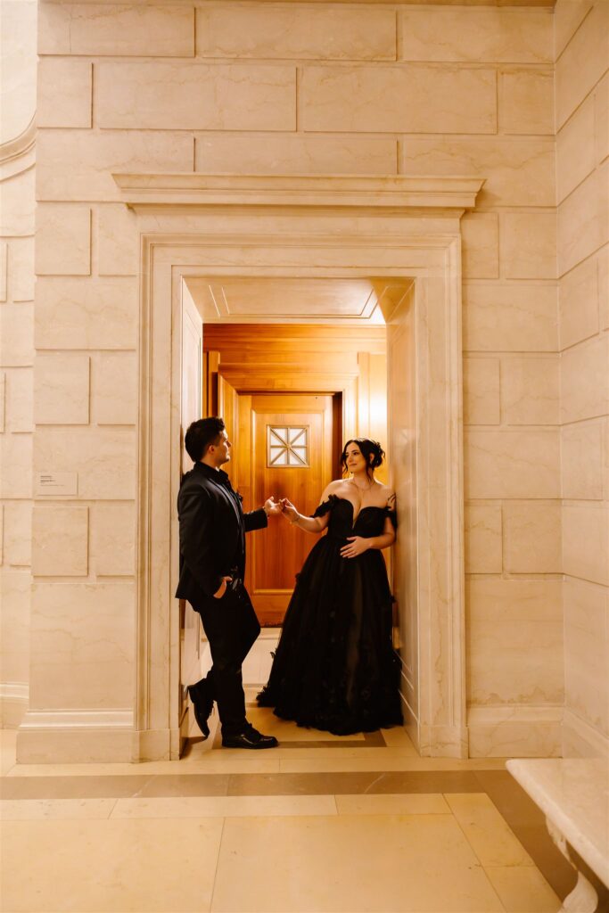 gothic elopement couple at the national gallery of art