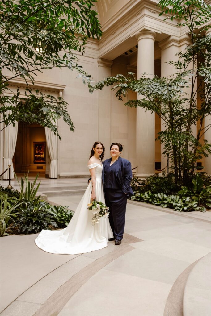 the wedding couple at the National Gallery of Art