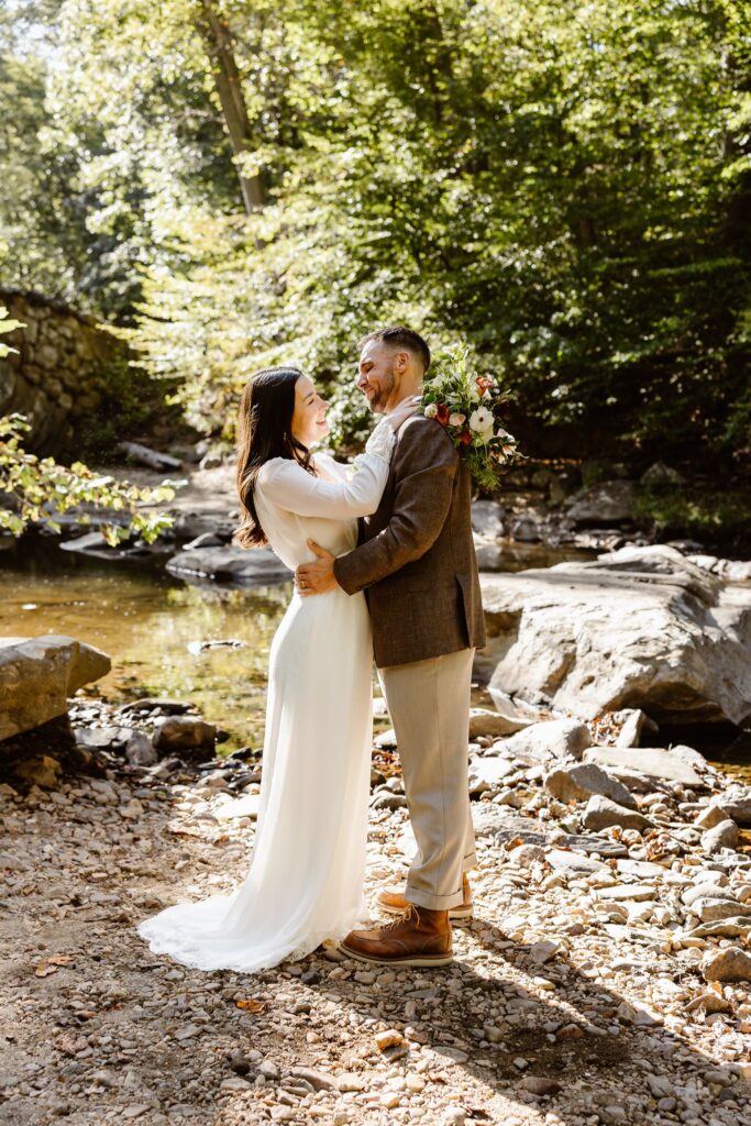elopement couple at the rock creek park