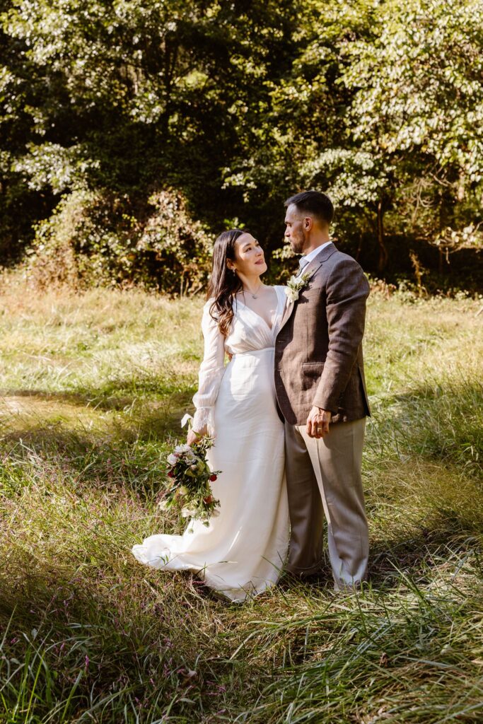 elopement couple at the rock creek park