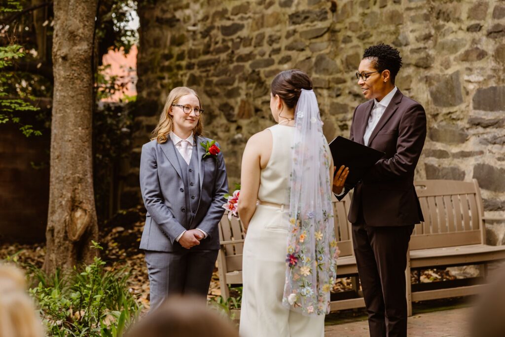 micro wedding ceremony in old town alexandria at carlyle house gardens