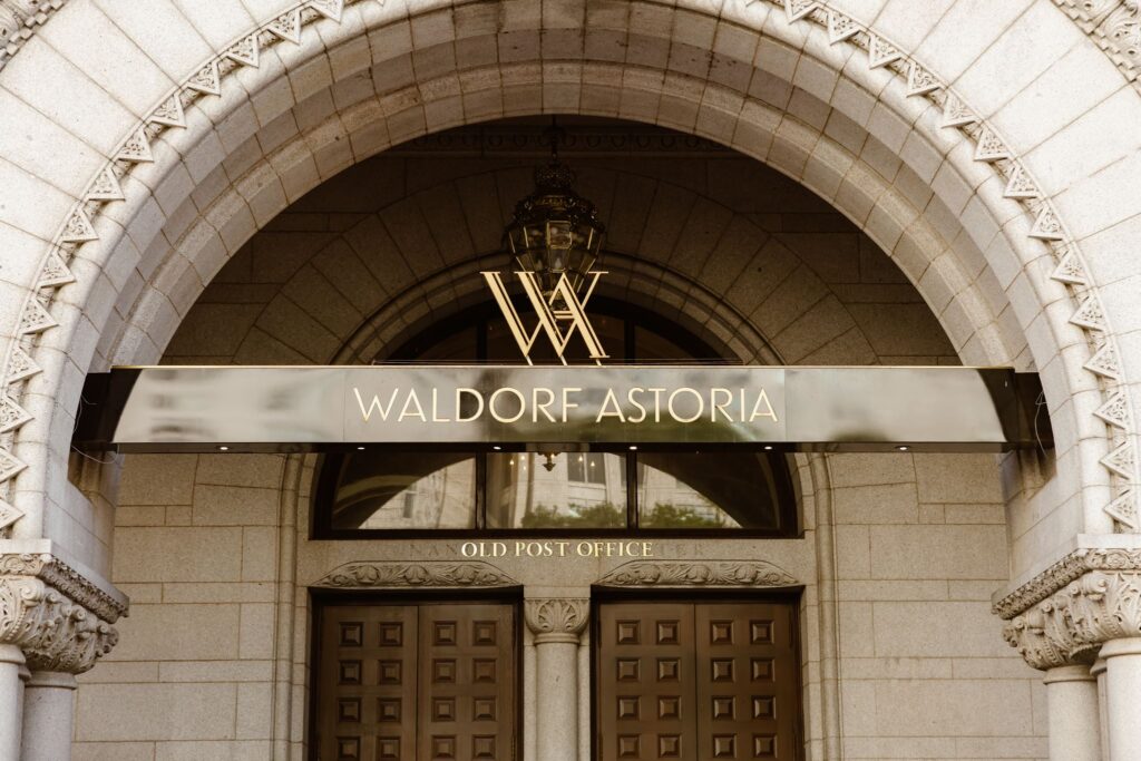 waldorf astoria sign