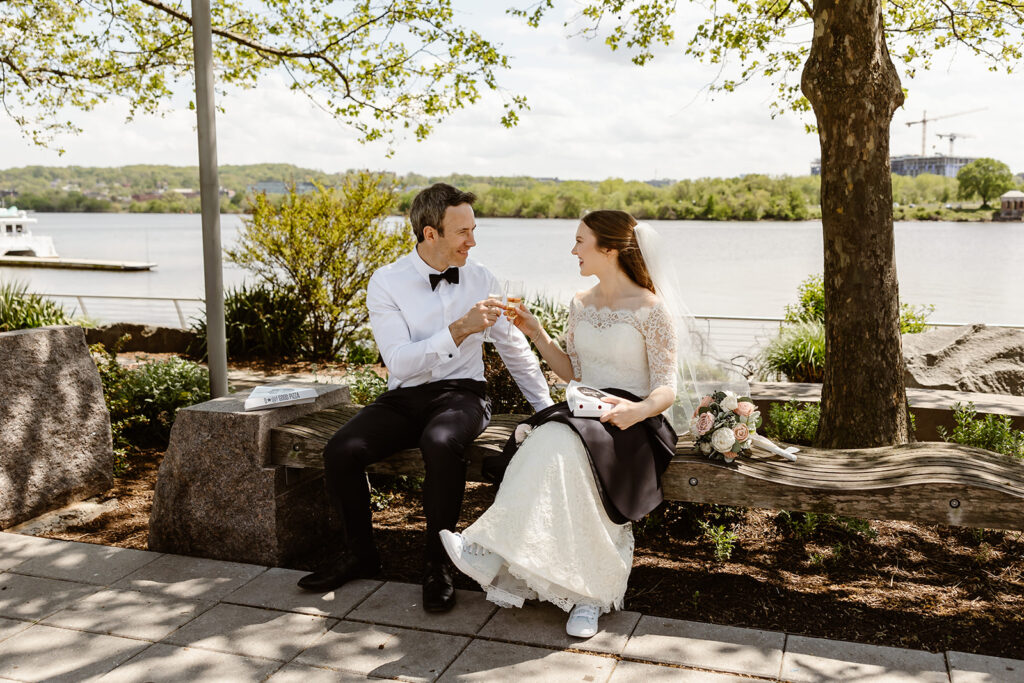 elopement couple on their way to enjoy a wiseguy pizza picnic